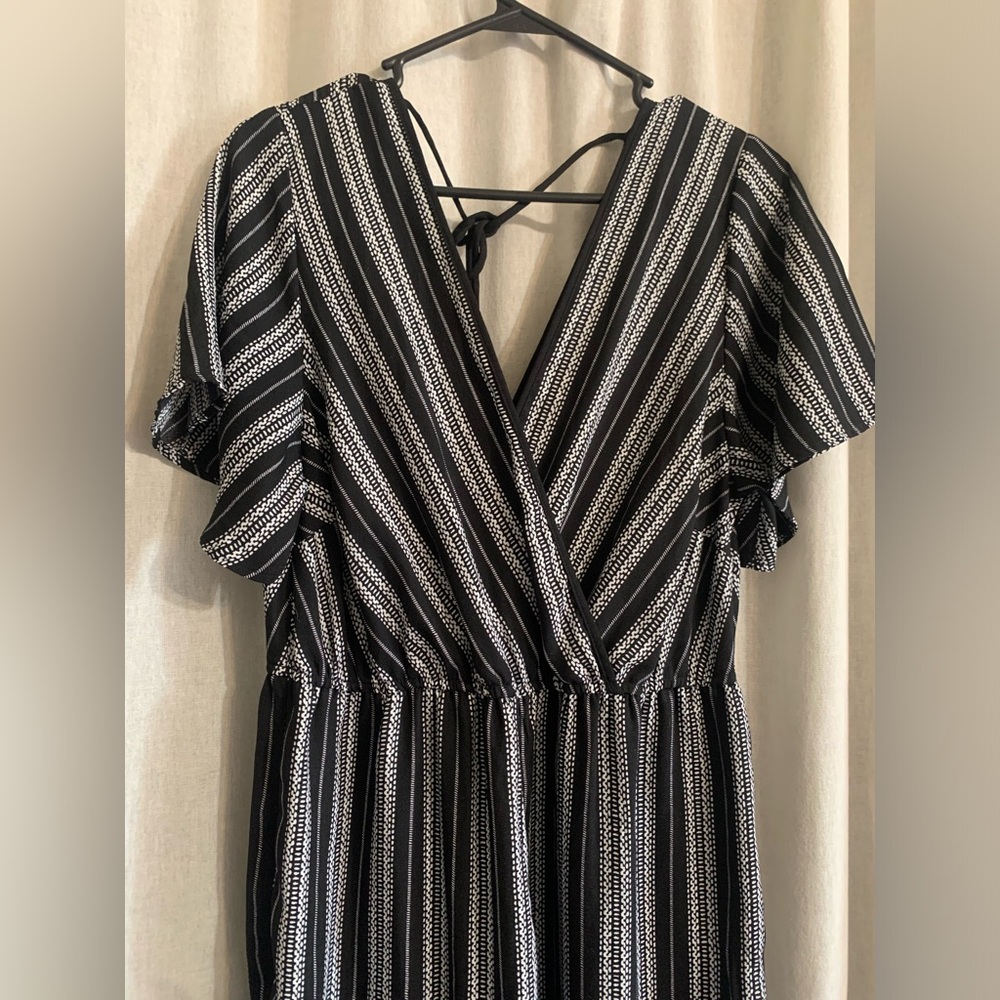 Adorable black and white jumpsuit
